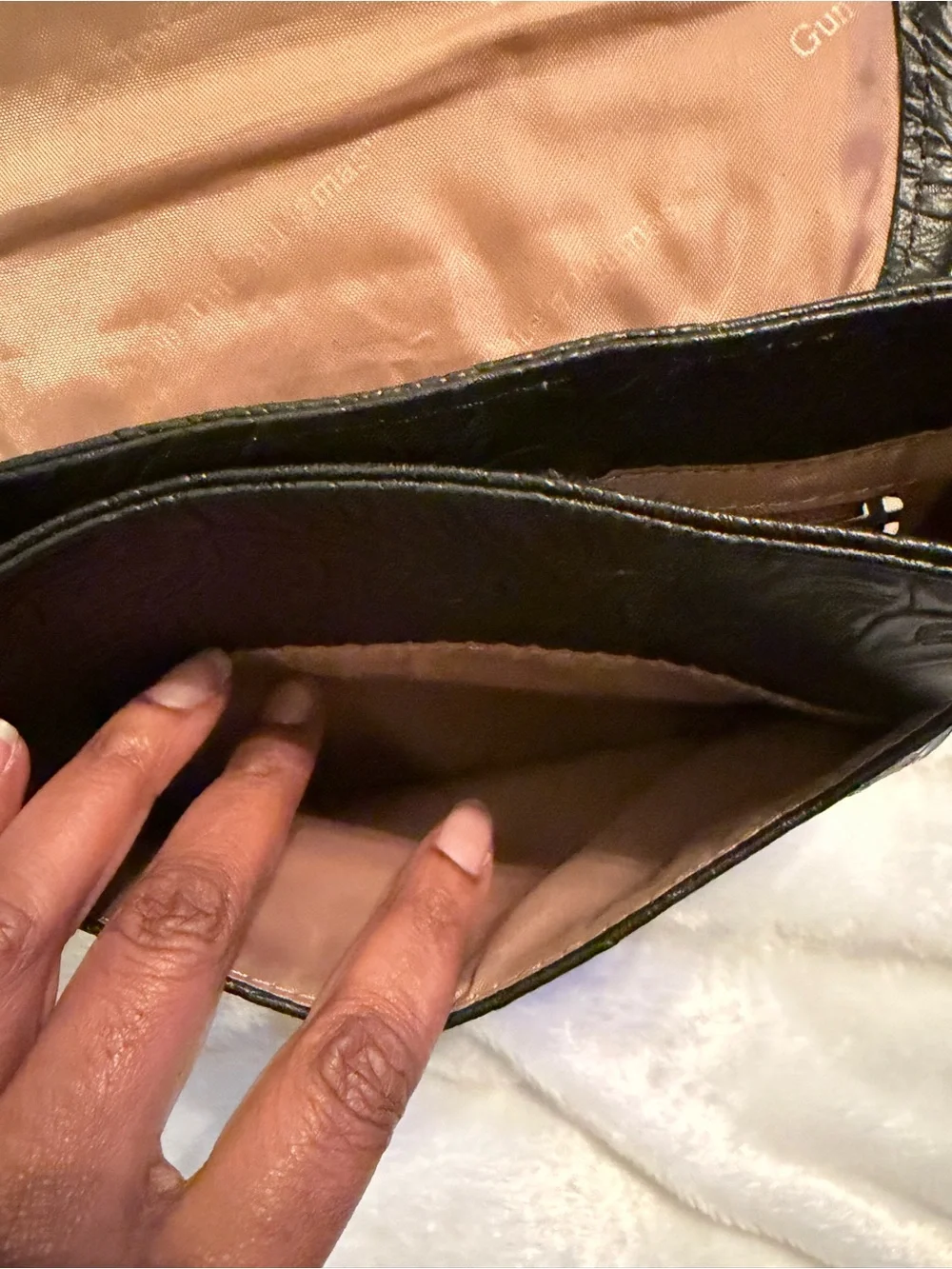 Black Embossed Floral Concealed Weapon Crossbody Shoulder Bag - Picture 5 of 11